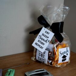 Snack & Smile ツ Gift Bundles ❤️